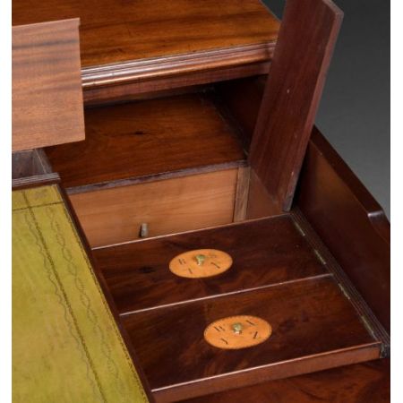 Antiker freistehender Mahagoni Sekretär aus der Zeit George III von Gillows 