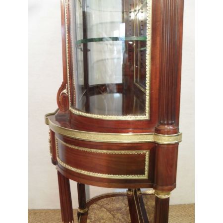 Antike Vitrine aus französischem Mahagoni, die Paul Sormani zugeschrieben wird