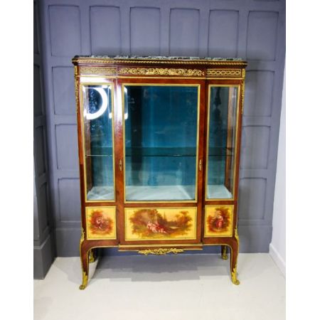 Antike französische Kingwood Vitrine im Stil von "Linke"