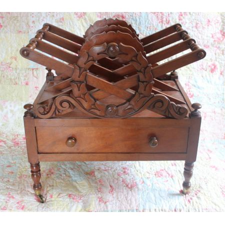 Antike William IV Canterbury aus Mahagoni 