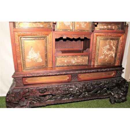 ! Antikes japanisches Sadhana-Schrank