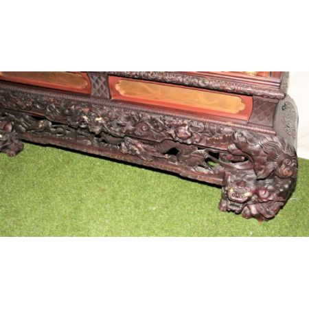 ! Antikes japanisches Sadhana-Schrank