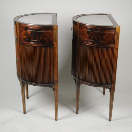 Premium! Antikes Paar Nachttische aus französischem Mahagoni und Messing