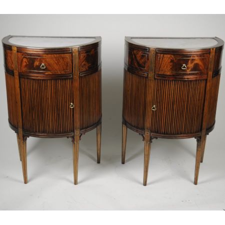 Premium! Antikes Paar Nachttische aus französischem Mahagoni und Messing