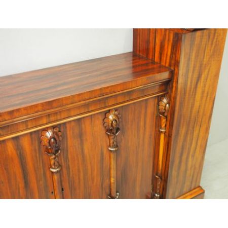 Antiker Goncalo Alves (Tiegerholz) Schrank aus der Regency Zeit