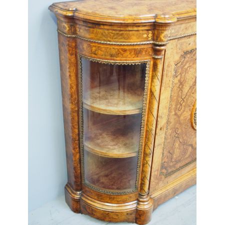 Antikes viktorianisches Walnuss Sideboard