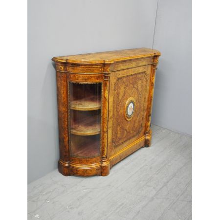 Antikes viktorianisches Walnuss Sideboard