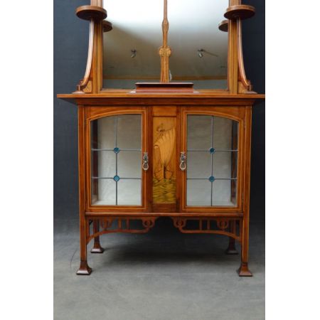 Premium! Antiker stilvoller Schrank mit Spiegel im Jugendstil
