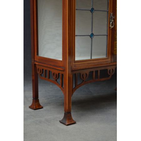 Premium! Antiker stilvoller Schrank mit Spiegel im Jugendstil