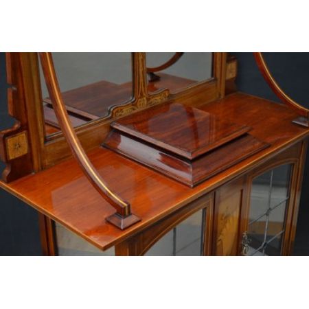 Premium! Antiker stilvoller Schrank mit Spiegel im Jugendstil