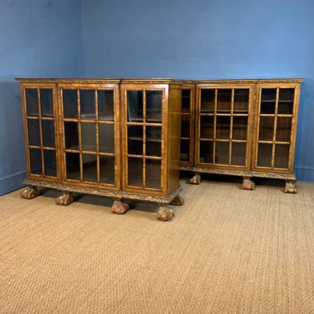 Premium! Antikes Paar vergoldete Breakfront Schränke aus Walnuss im George I Stil