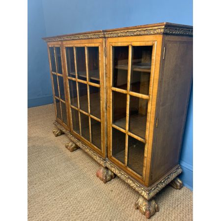 Premium! Antikes Paar vergoldete Breakfront Schränke aus Walnuss im George I Stil