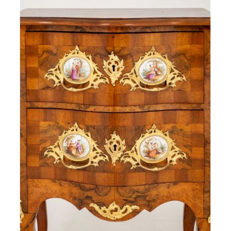 Premium! Antikes gutes Paar Nachttische aus französischem Walnussholz