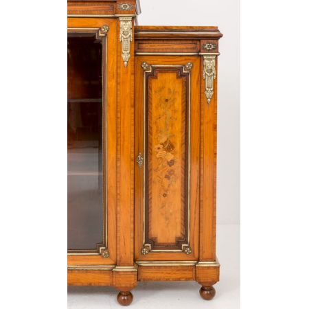 Antiker viktorianischer Satinholzschrank von hervorragender Qualität