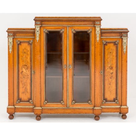 Antiker viktorianischer Satinholzschrank von hervorragender Qualität