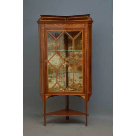 Premium! Zwei edwardianische Mahagoni Inlaid Eckvitrinen