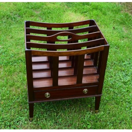 Antiker Mahagoni Zeitungsständer