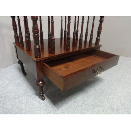 Antiker edwardianischer Zeitungsständer aus Mahagoni