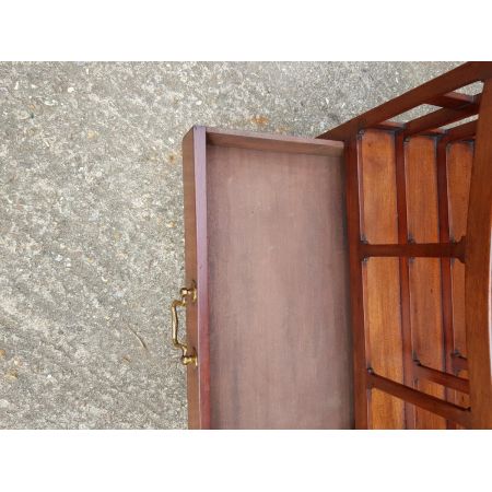 Antiker Mahagoni Zeitungsständer mit Griff aus der Regency Zeit