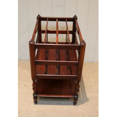 Antiker viktorianischer Zeittungsständer aus massivem Mahagoni