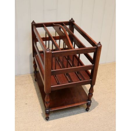 Antiker viktorianischer Zeittungsständer aus massivem Mahagoni