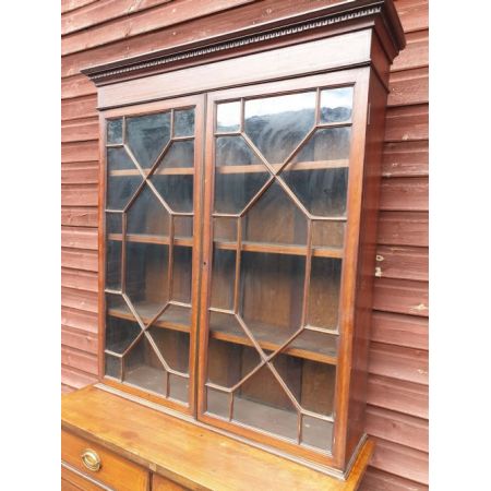 Antiker edwardianischer Inlaid Bücherschrank aus Mahagoni.