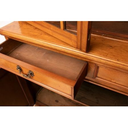 Antiker viktorianischer Wohnzimmerschrank  Bücherschrank 