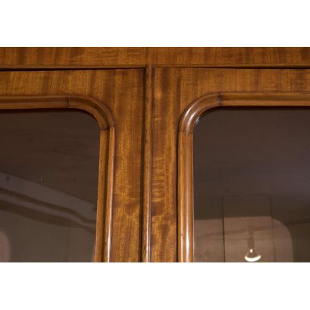 Antiker viktorianischer Bücherschrank aus massivem Mahagoni