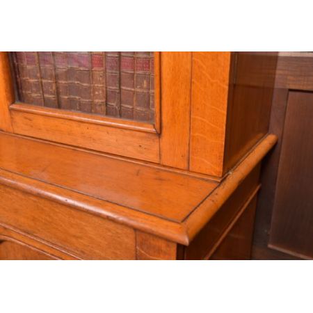 Antiker viktorianischer 2 Tür Bücherschrank aus Honigeiche 