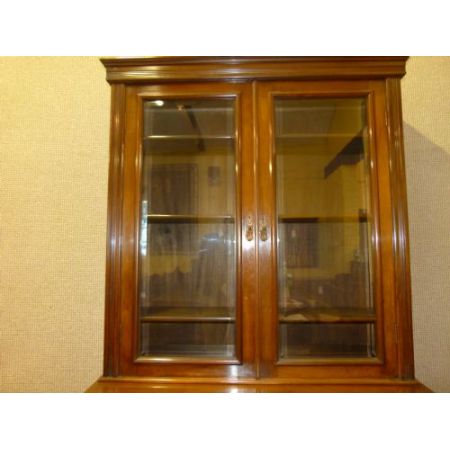 Antiker Bücherschrank aus Walnuss-Chiffonnier