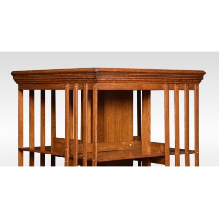 Antikes dreistufiges drehbares Bücherregal aus Eichenholz