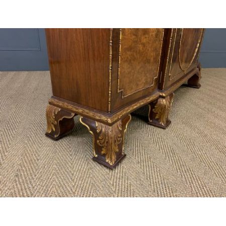 Antiker Breakfront Walnuss Bücherschrank von Waring und Gillow