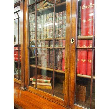 Antiker Breakfront Mahagoni Bücherschrank / Sekretär aus der William IV Zeit