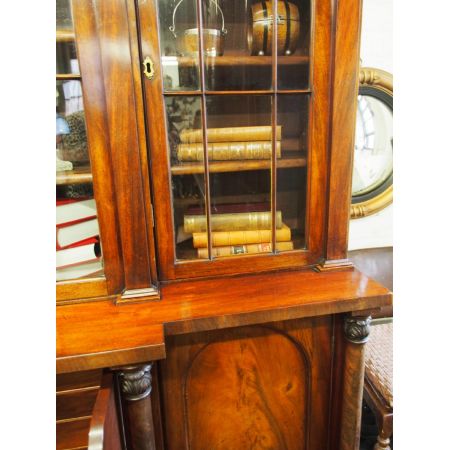 Antiker Breakfront Mahagoni Bücherschrank / Sekretär aus der William IV Zeit