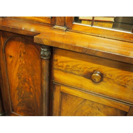 Antiker Breakfront Mahagoni Bücherschrank / Sekretär aus der William IV Zeit