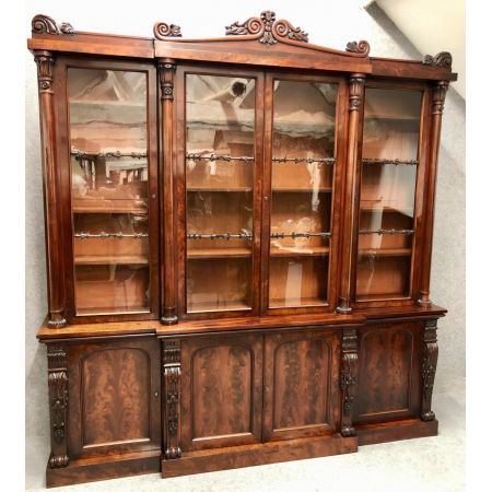 Antiker Breakfront Bücherschrank aus der regency / William IV Zeit