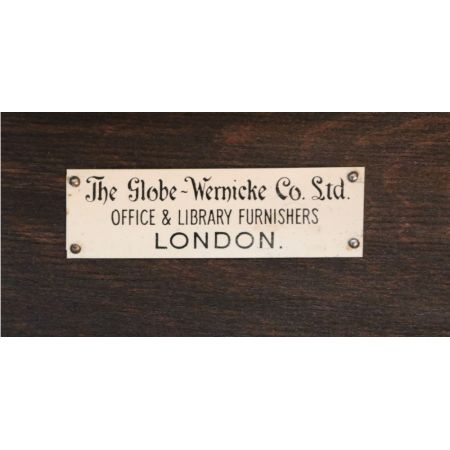 Antiker Globe Wernicke Bücherschrank aus dunklem Eichenholz