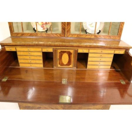 Antiker Flame - Mahagoni Bücherschrank / Vitrine aus Zeit von George III