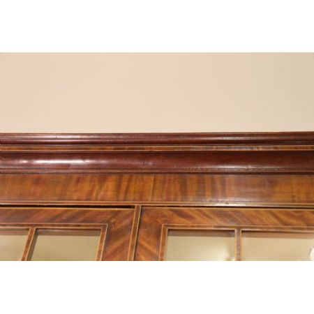 Antiker Flame - Mahagoni Bücherschrank / Vitrine aus Zeit von George III