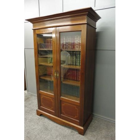 Antiker edwardianischer Bücherschrank aus massivem Mahagoni