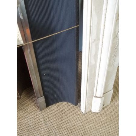 Ein seltenes Paar antiker Weichholz Kaminumrandungen im Regency Stil aus dem 19. Jahrhundert 