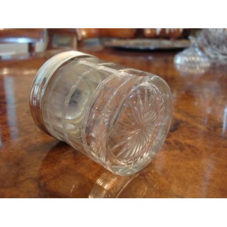 Antikes Birmingham geschliffenes Glas mit massivem Silberdeckel um 1910