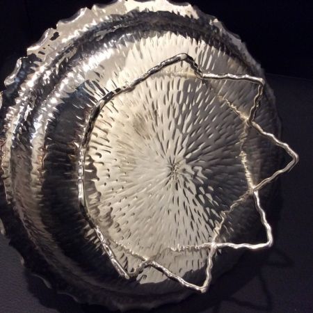 Antiker Hukin and Heath-Korb aus Silber mit detailreichen Verzierungen 1900