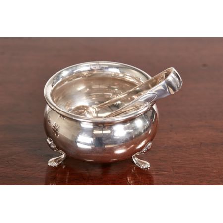 Dreiteiliges, versilbertes Teeservice mit Zuckerzange, antik 19. Jahrhundert