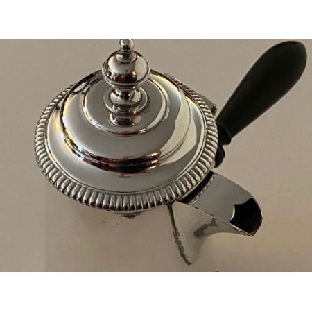 Antiker versilberter Schokoladentopf