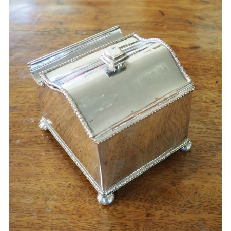 Antiker versilberter Schreibtisch / Tintenständer