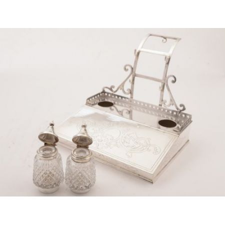 Antiker, viktorianischer, versilberter Tintenständer von ca 1868