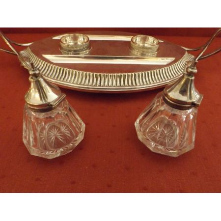 Antiker, edwardianischer, versilberter Tintenständer mit Glasflaschen