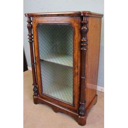 Antike viktorianische Grat-Walnuss-Vitrine von ca 1870