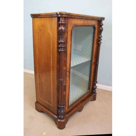 Antike viktorianische Grat-Walnuss-Vitrine von ca 1870